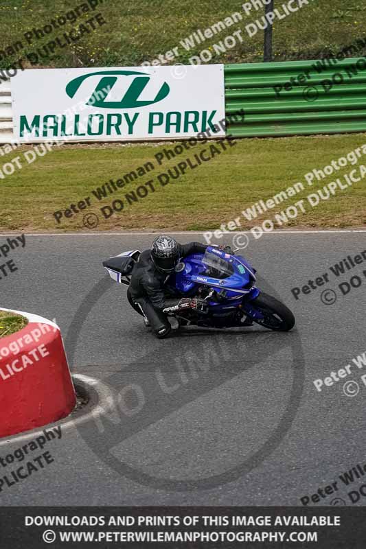 enduro digital images;event digital images;eventdigitalimages;mallory park;mallory park photographs;mallory park trackday;mallory park trackday photographs;no limits trackdays;peter wileman photography;racing digital images;trackday digital images;trackday photos